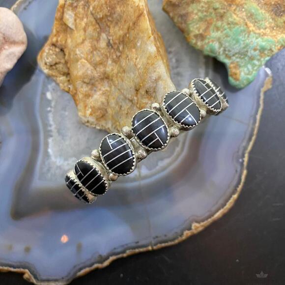 Vintage Native American Sterling Silver Channel Inlay Oval Onyx Bracelet - Picture 2 of 10
